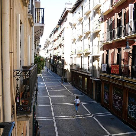 Espacioso Apartamento En El Centro De Pamplona Ngoại thất bức ảnh