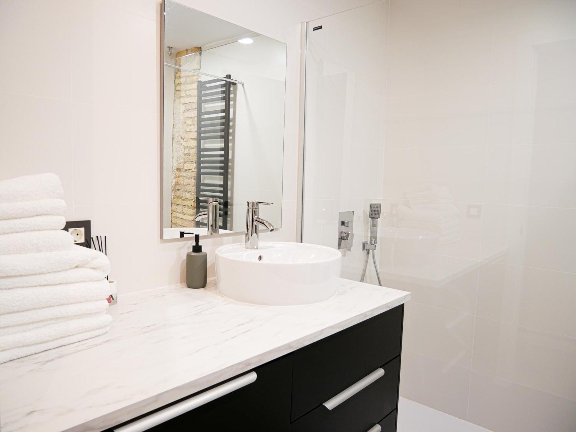 Espacioso Apartamento En El Centro De Pamplona Ngoại thất bức ảnh